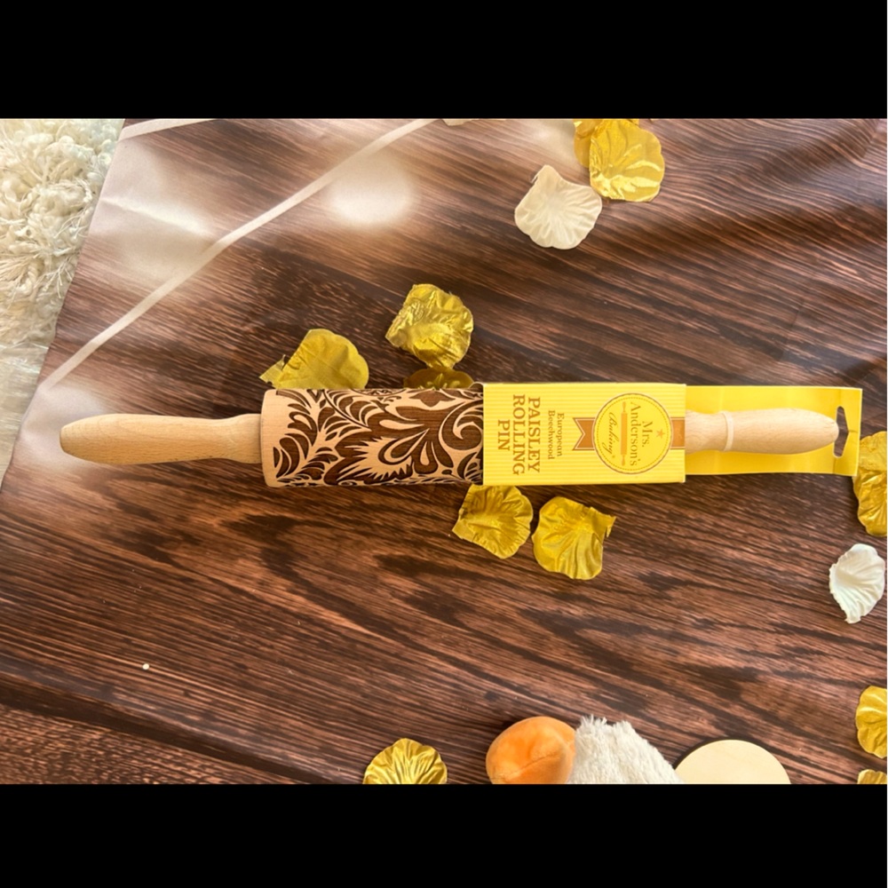 NEW- MRS. ANDERSON CHRISTMAS BAKING ROLLING PIN/ European Beechwood